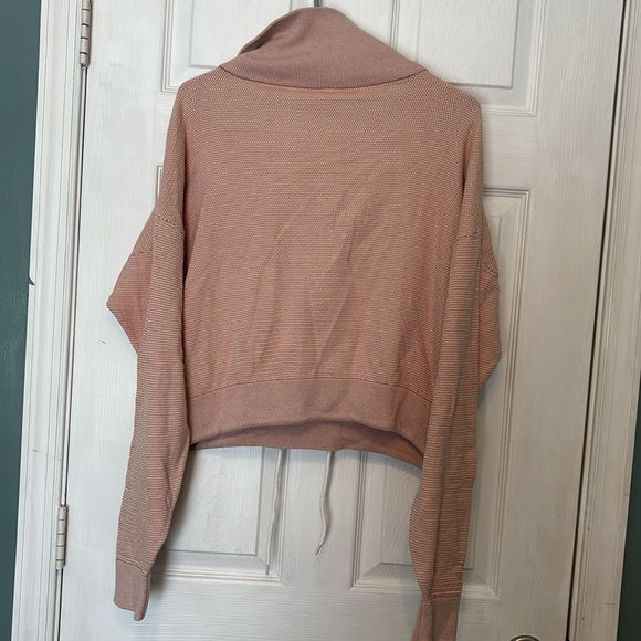 Varley Buckingham 1/2 Zip Puller Over  Sweatshirt - Picture 4 of 5